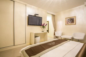 Benedict Luxury Room 3-14